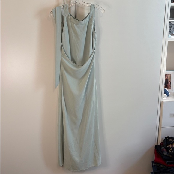 Elegant Mint / Light Green Sleeveless Dress with Front Wrap & Pockets - Picture 8 of 8